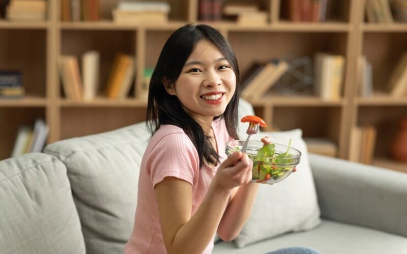 Gợi ý 4 bữa sáng lành mạnh cho học sinh trước giờ vào phòng thi- Ảnh 2. 3 nhóm thực phẩm giúp học sinh ngủ ngon, tăng trí nhớ trong mùa thi