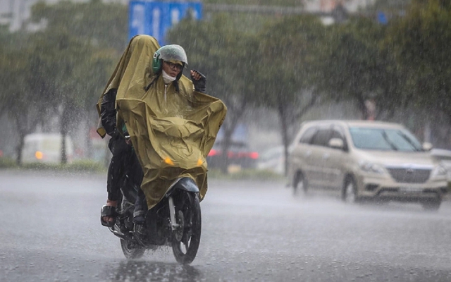 Bắc Bộ, Trung Bộ sắp trải qua đợt nắng nóng gay gắt trên 39 độ rồi đón mưa lớn- Ảnh 2.
