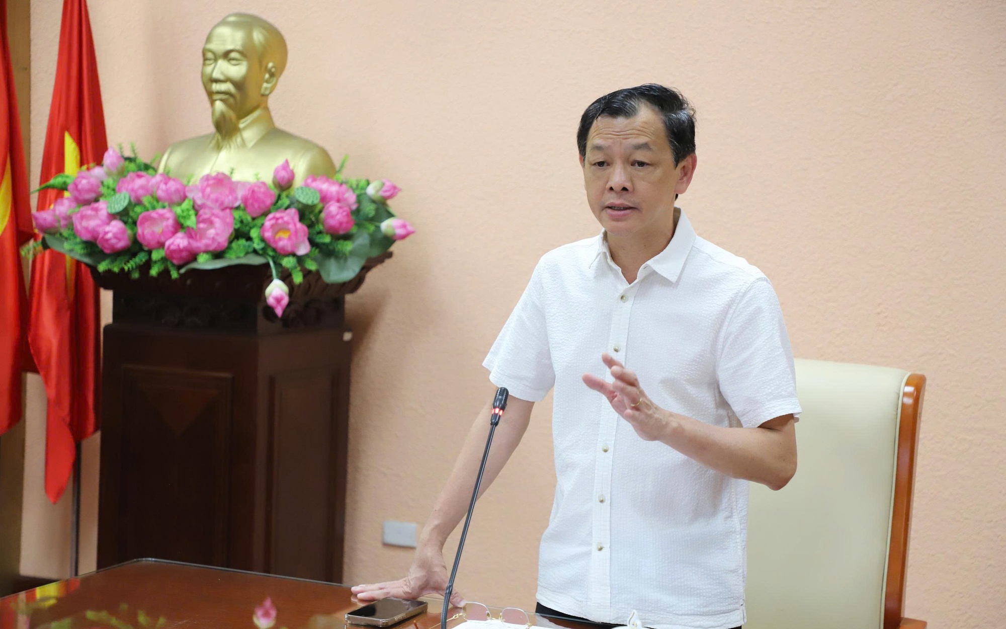 Kiến tạo hệ sinh thái đổi mới, sáng tạo, trách nhiệm để thực hiện chuyển đổi số y tế- Ảnh 6.