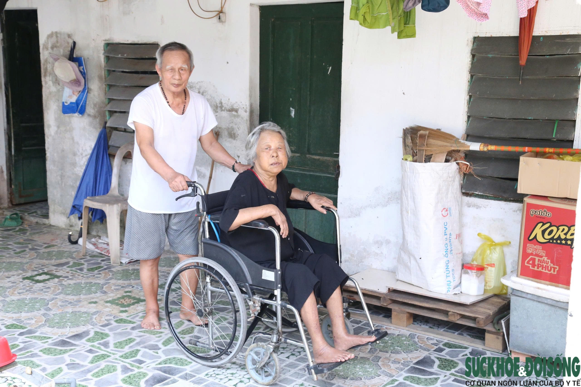 Xóm chạy thận quay quắt trong nắng nóng hơn 40 độ C- Ảnh 5.