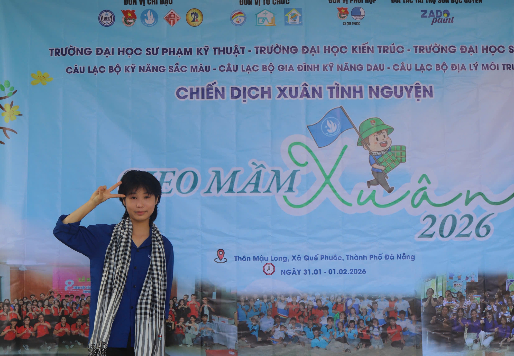 Từ cô bé bế em gửi quán nước ở cổng trường đến giảng đường đại học- Ảnh 5. Từ quán nước ven đường đến giảng đường đại học - Ảnh 5.
