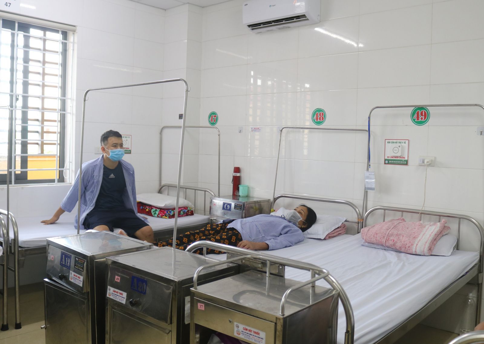 Gallery - Hà Tĩnh chủ động bảo vệ người bệnh trong mùa nắng nóng - image 2
