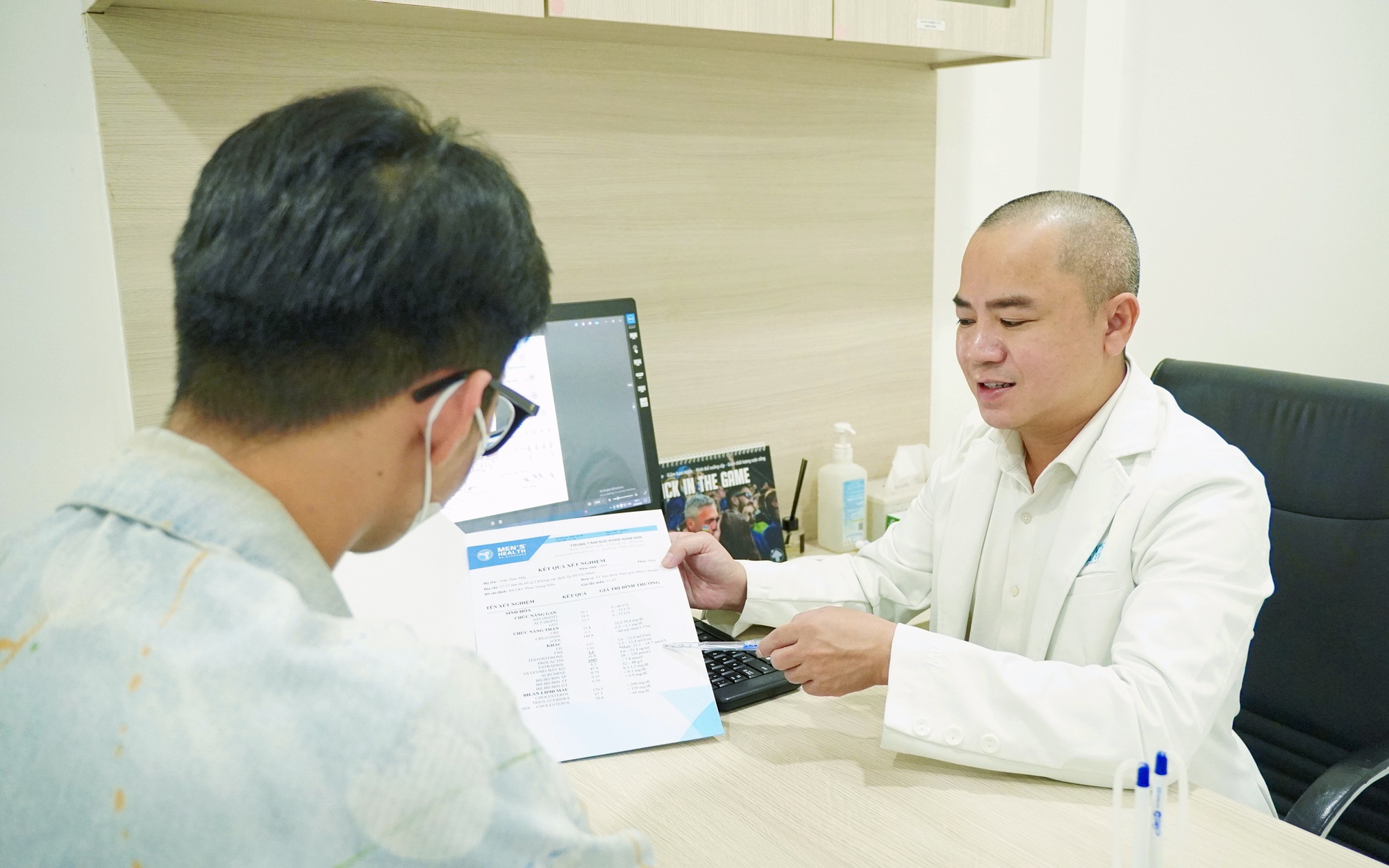 Vì sao kỳ thị HIV vẫn tồn tại dù khoa học đã thay đổi? - Ảnh 2.