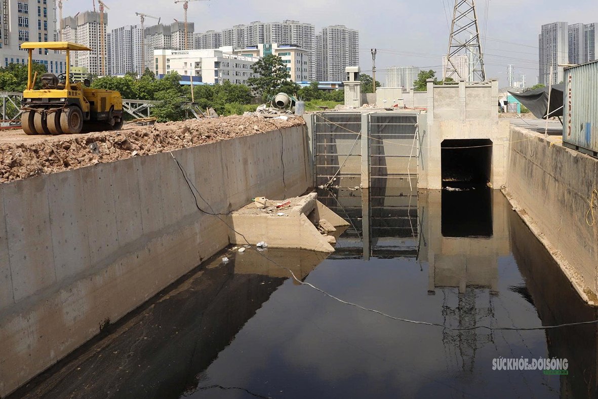 'Giải cứu' vùng trũng phía Tây Hà Nội khỏi nỗi ám ảnh ngập úng- Ảnh 4.