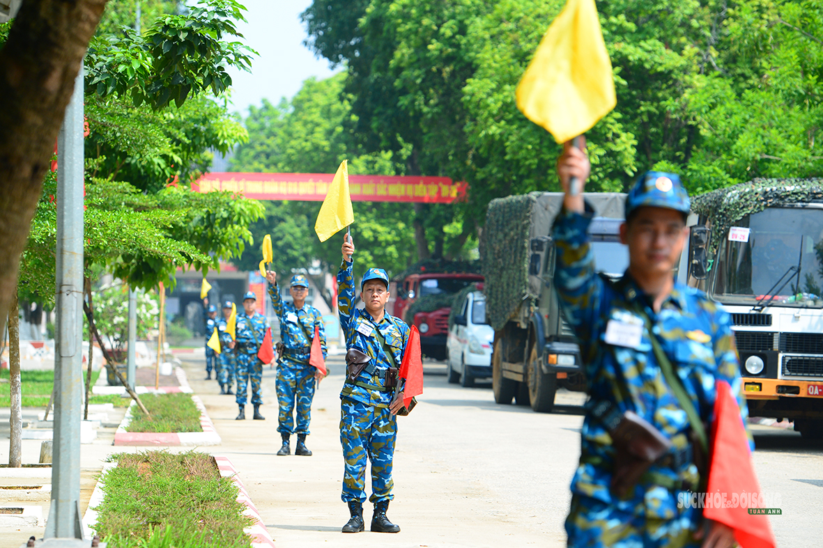 Nữ quân y Trung đoàn Không quân 916: 'Điểm tựa' thầm lặng của những chiến sĩ - Ảnh 3.