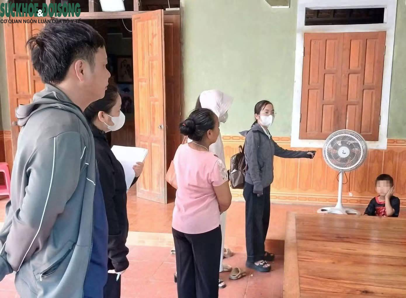 Nguy cơ bệnh dại gia tăng mùa nắng nóng, cần tiêm phòng ngay khi bị chó mèo cắn
- Ảnh 2. Nguy cơ bệnh dại gia tăng mùa nắng nóng, cần tiêm phòng ngay khi bị chó mèo cắn
- Ảnh 2.