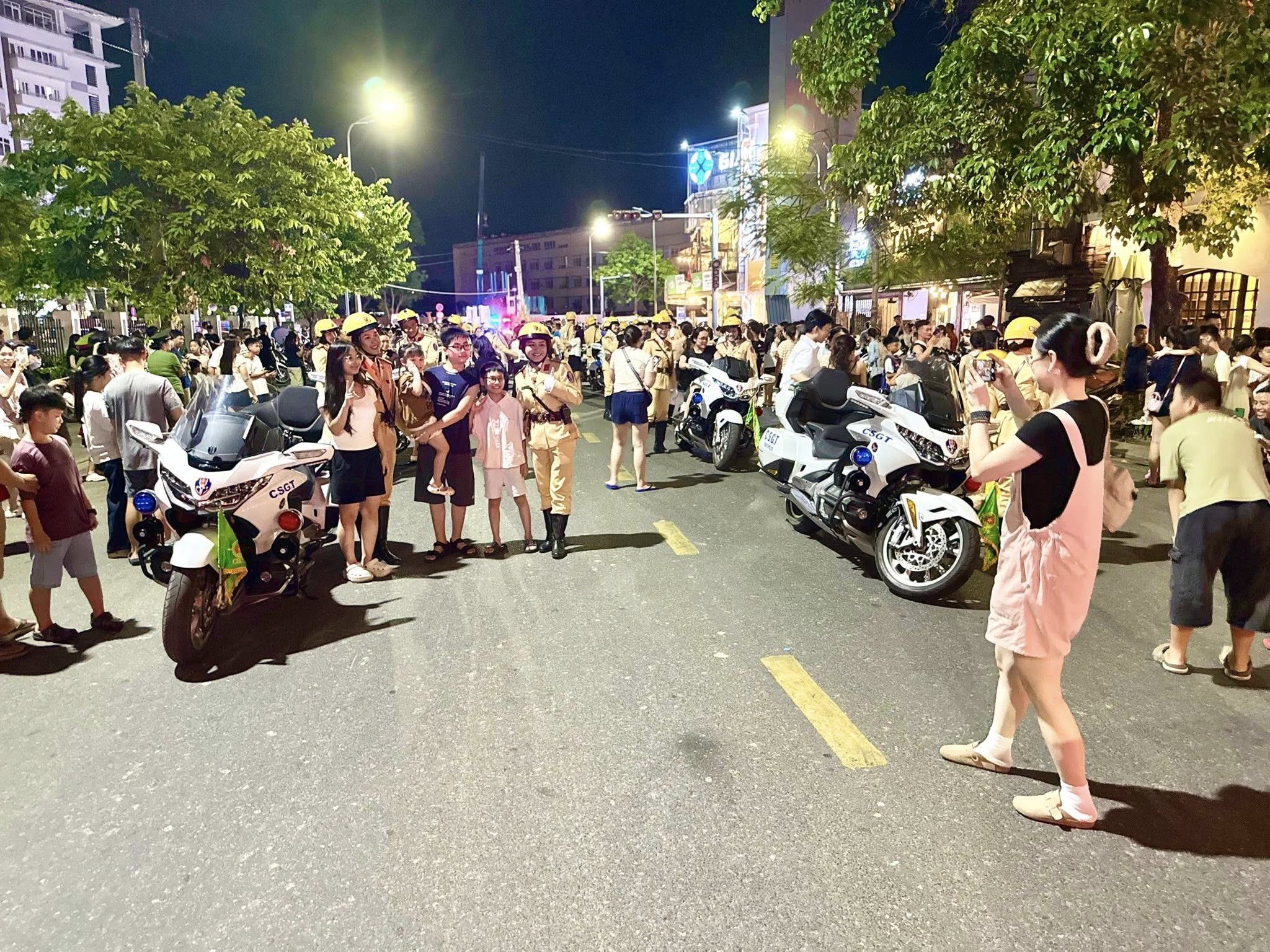Ấn tượng hình ảnh mô tô dẫn đoàn, kỵ binh giữa lòng cố đô Huế- Ảnh 7.