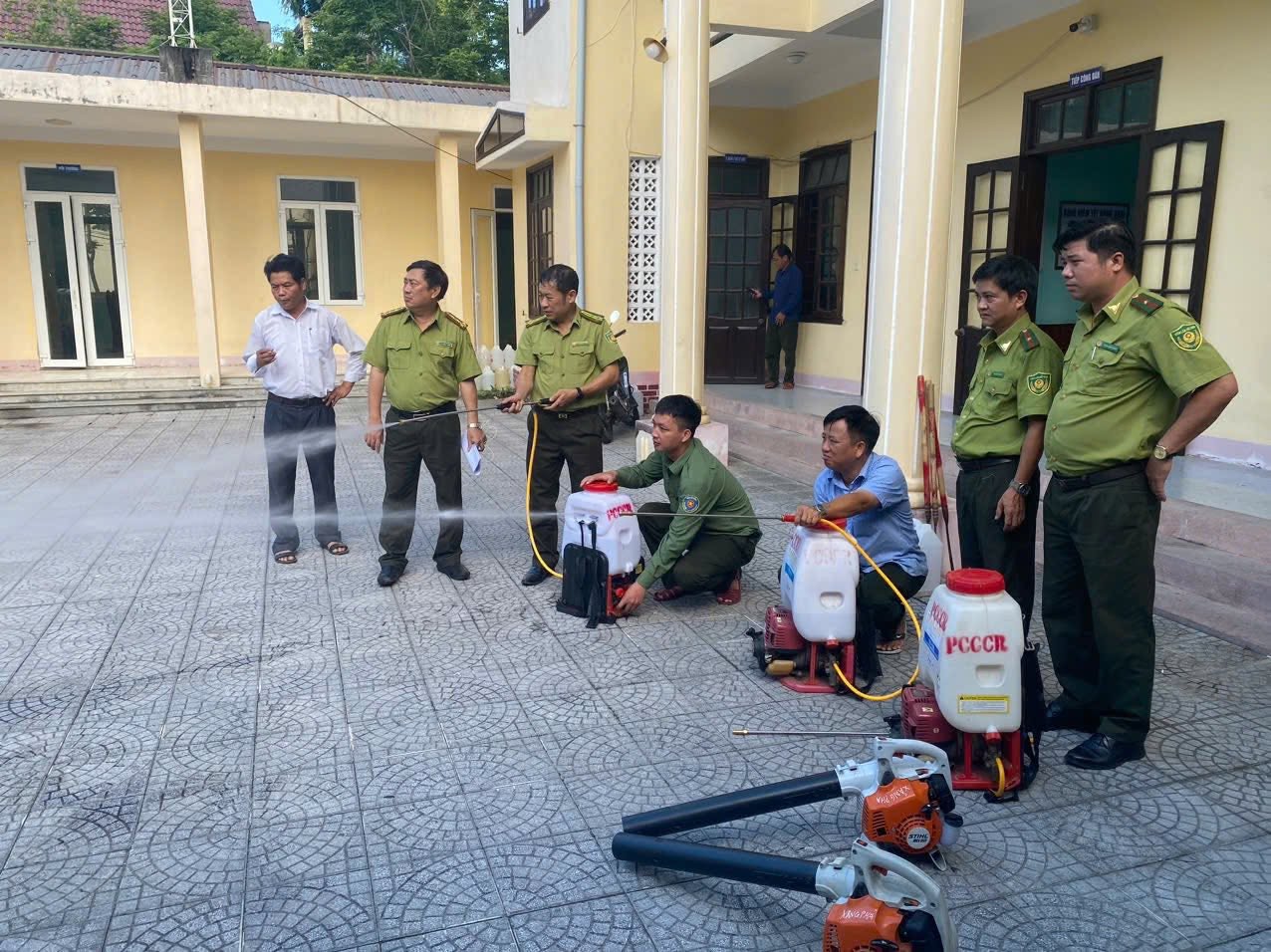 Nguy cơ cháy rừng gia tăng giữa cao điểm nắng nóng ở Huế- Ảnh 3.