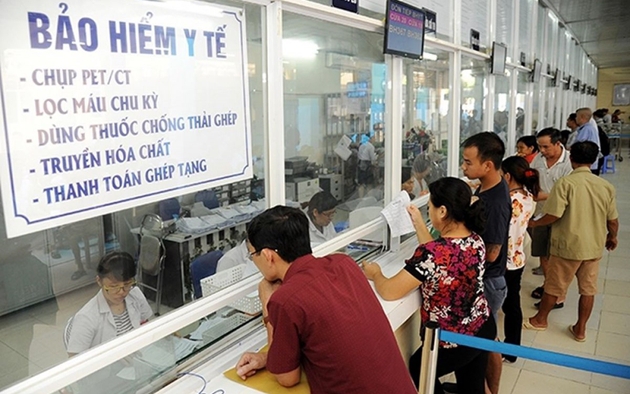 Từ 1/7, người có BHYT tự đi khám bệnh trái tuyến được hưởng thêm nhiều quyền lợi
- Ảnh 1. Từ 1/7, người có BHYT tự đi khám bệnh trái tuyến được hưởng thêm nhiều quyền lợi
- Ảnh 1.