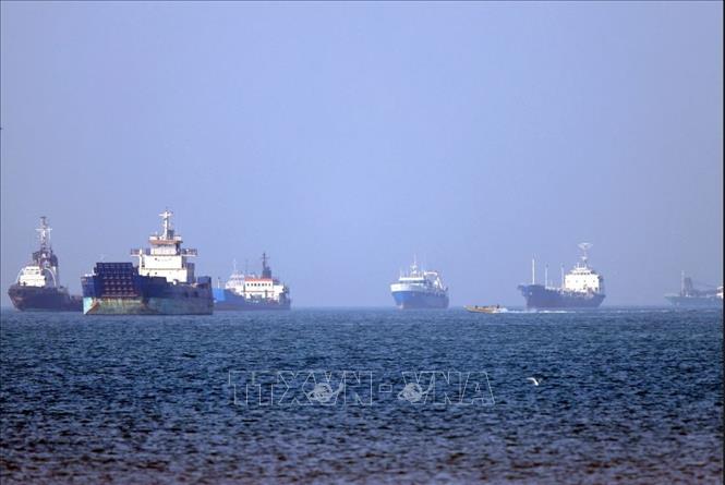 Iran lần đầu phóng tên lửa đạn đạo tấn công Israel giữa thỏa thuận ngừng bắn- Ảnh 3. Iran lần đầu phóng tên lửa đạn đạo tấn công Israel giữa thỏa thuận ngừng bắn- Ảnh 3.