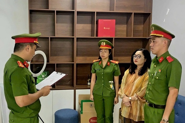 Đà Nẵng: Khởi tố nữ Tổng Giám đốc Công ty Navi lừa đảo hơn 17 tỷ đồng- Ảnh 1. Đà Nẵng: Khởi tố nữ Tổng Giám đốc Công ty Navi lừa đảo hơn 17 tỷ đồng- Ảnh 1.