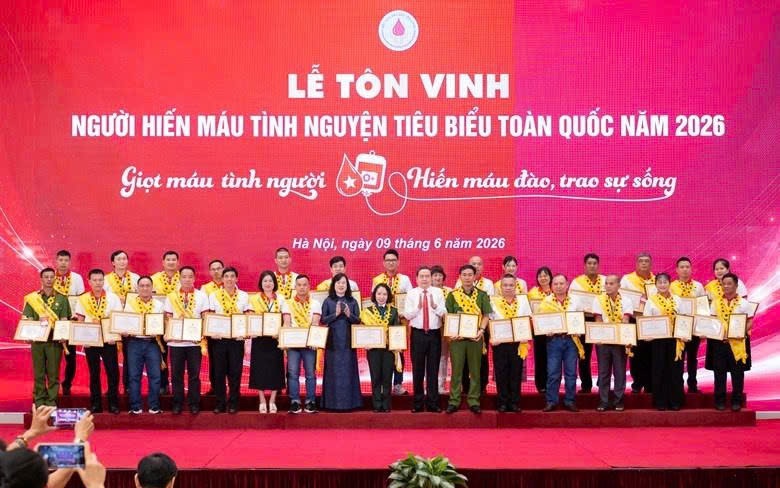 Giọt hồng của lòng nhân ái trao cơ hội sống cho nhiều người bệnh- Ảnh 11. Giọt hồng của lòng nhân ái trao cơ hội sống cho nhiều người bệnh- Ảnh 11.