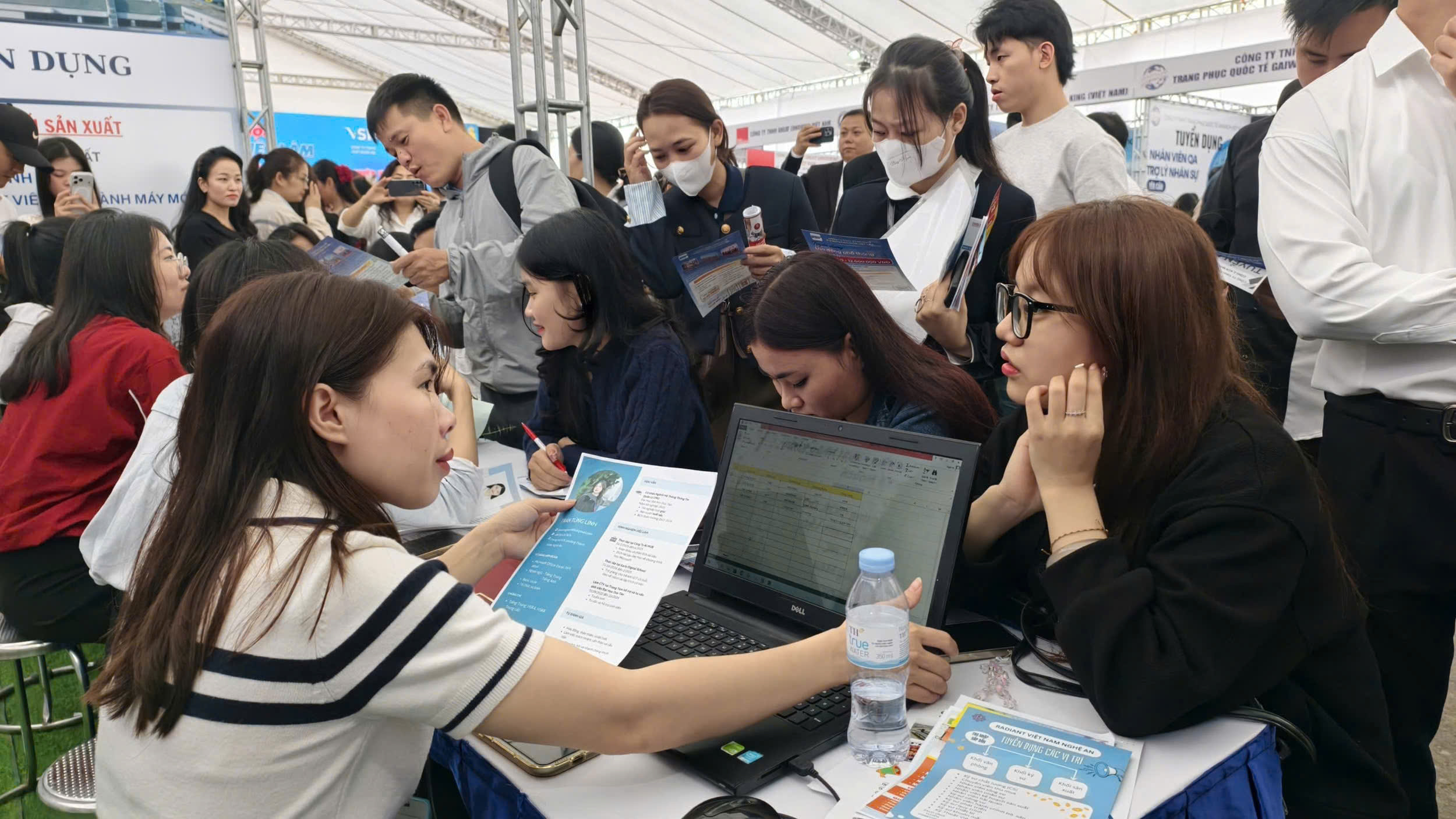 FDI tỷ đô đổ về, Nghệ An khát nhân lực chất lượng cao- Ảnh 2.