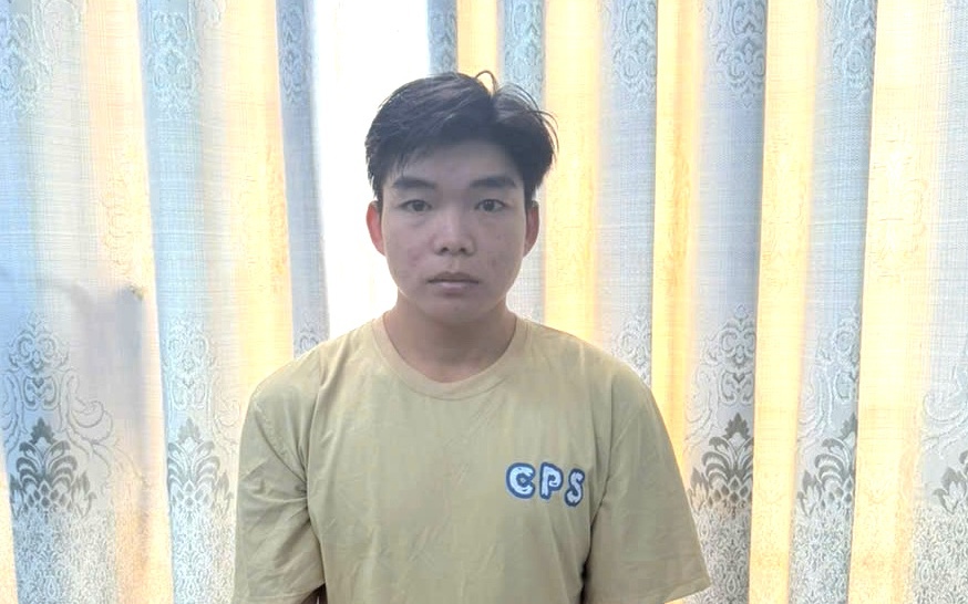 Khởi tố người nước ngoài đập phá quán cà phê ở Đà Nẵng- Ảnh 2. Khởi tố người nước ngoài đập phá quán cà phê ở Đà Nẵng- Ảnh 2.