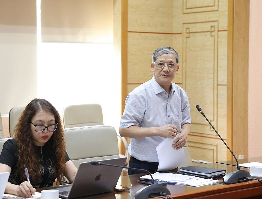 Hoàn thiện cơ sở pháp lý về đào tạo chuyên sâu sau đại học thuộc lĩnh vực sức khỏe
- Ảnh 8.