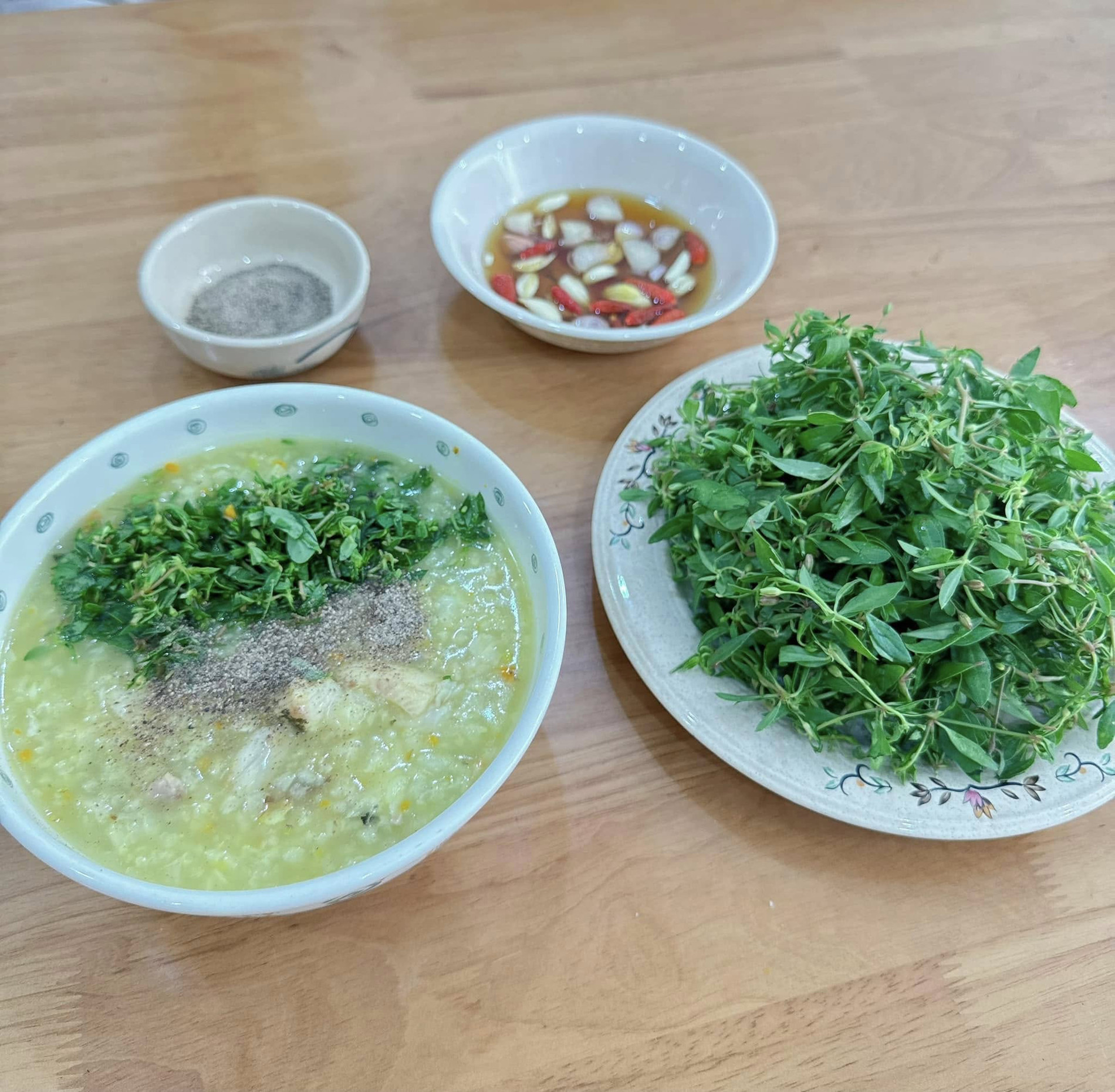 Món ăn bài thuốc hỗ trợ thanh nhiệt, giải độc gan hiệu quả từ rau đắng đất - Ảnh 2.