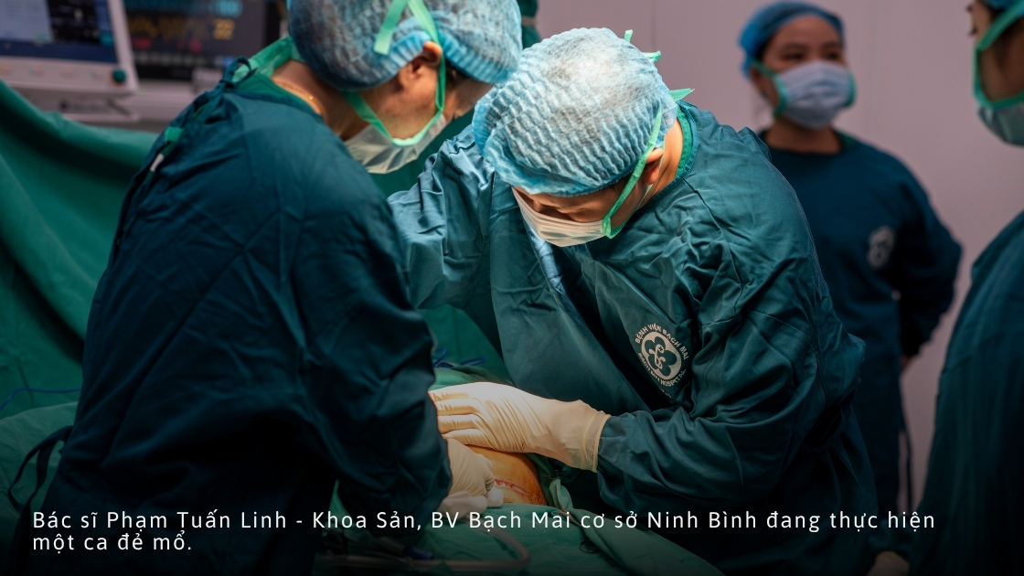 Tiếng trẻ khóc chào đời giữa 'thai kỳ nguy cơ cao' tại Bệnh viện Bạch Mai cơ sở Ninh Bình - Ảnh 2.