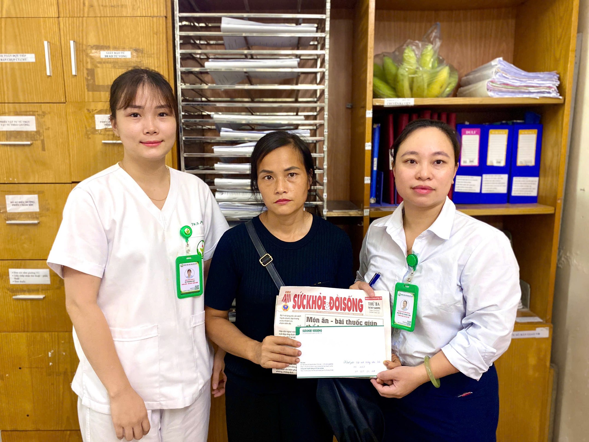 Hai nạn nhân tai nạn giao thông nhận hơn 34,8 triệu đồng từ bạn đọc Báo Sức khỏe và Đời sống- Ảnh 2.