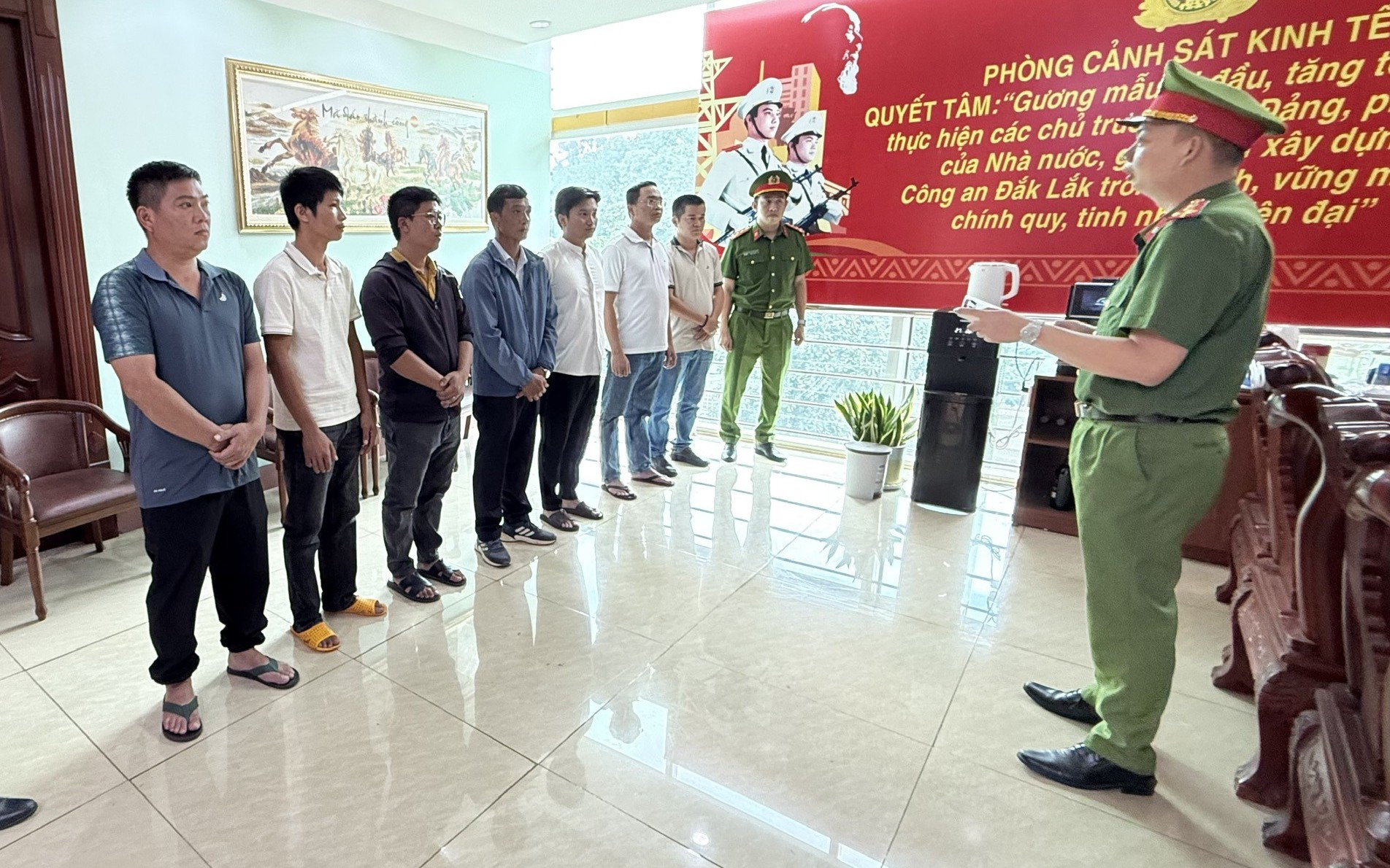 Ba Cựu Cán Bộ Phường Huế Bị Kết Án Về Tội Nhận Hối Lộ
