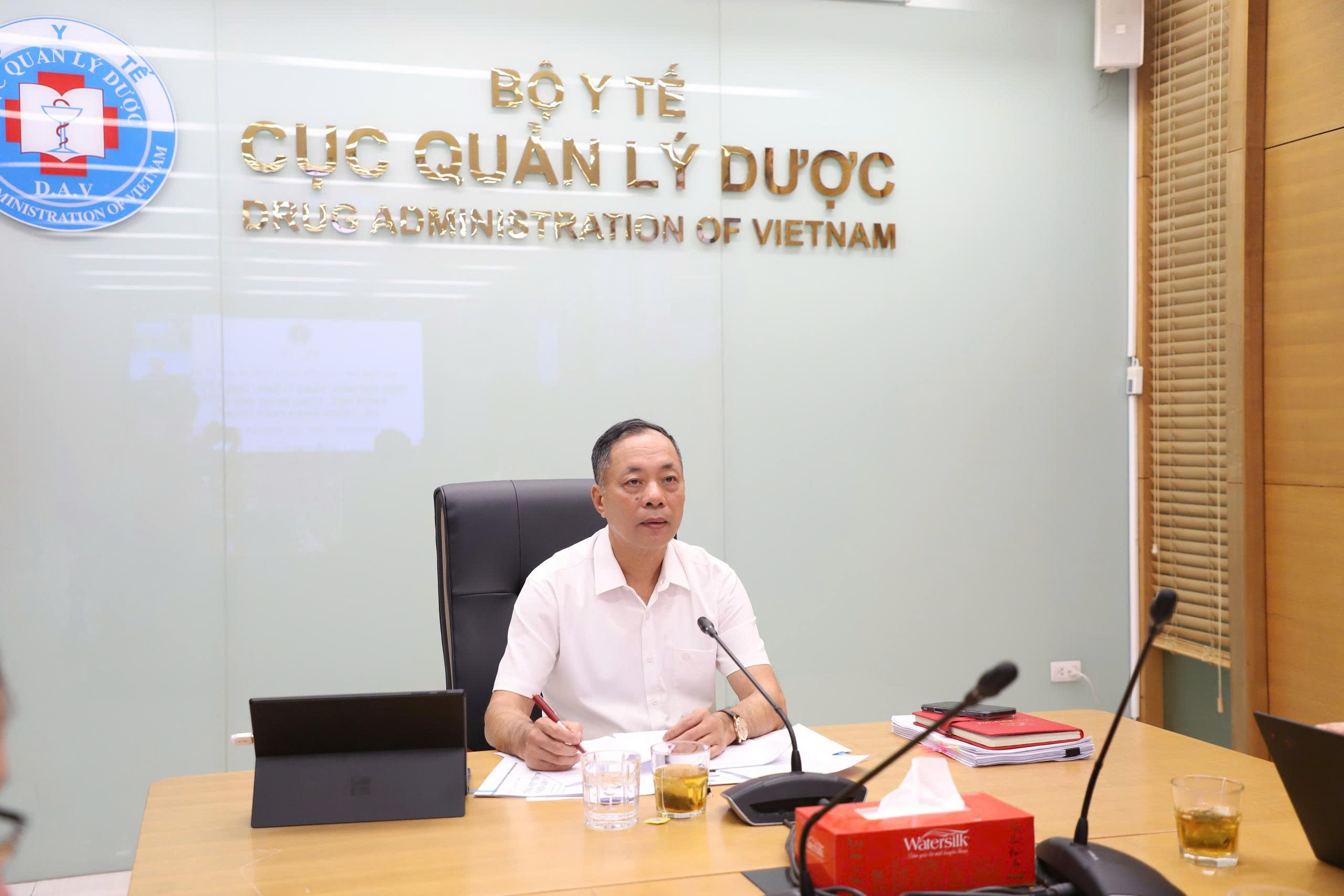 Hiện đại hóa hệ thống phân phối dược để người dân tiếp cận thuốc an toàn, kịp thời, giá hợp lý- Ảnh 2.