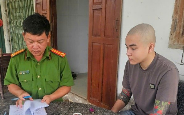 Bị truy nã về tội giao cấu trẻ vị thành niên, nam thanh niên Hải Phòng lẩn trốn vùng biên- Ảnh 2.