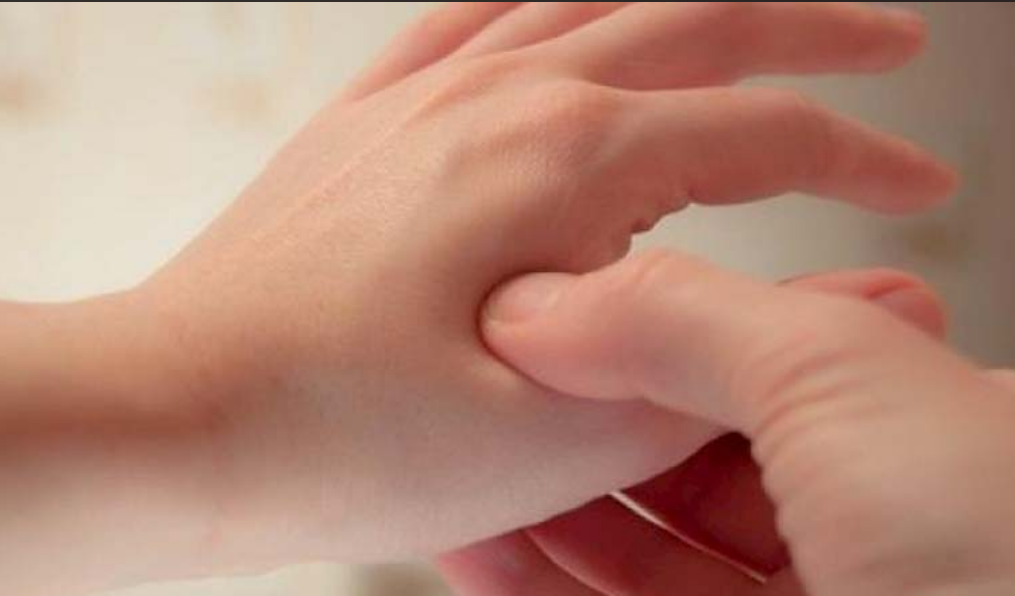 Huyệt Hợp Cốc là gì, vì sao là huyệt giảm đau quan trọng trong y học cổ truyền - Ảnh 2.