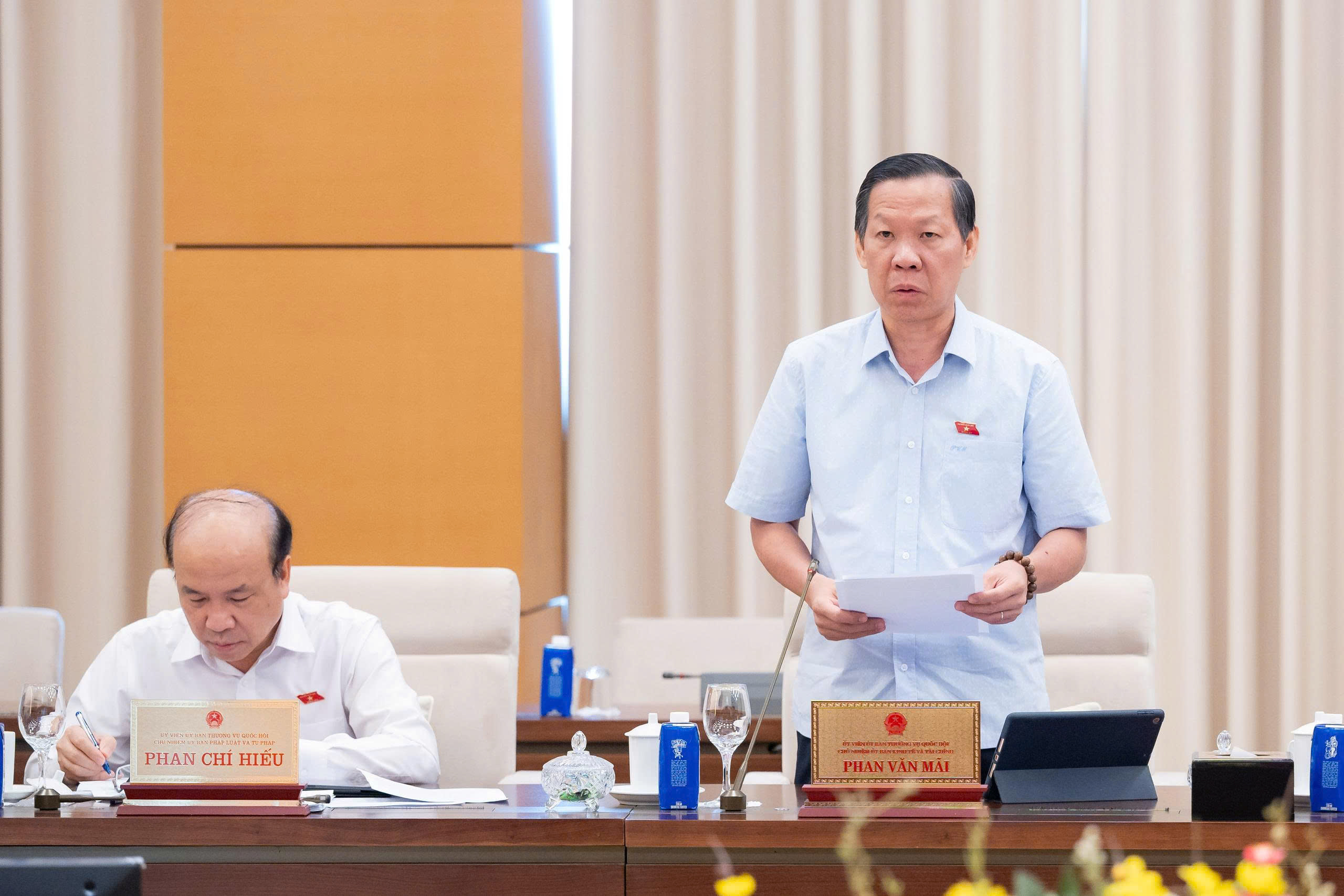 Gallery - UBTVQH cho ý kiến sửa đổi 3 luật về tiền tệ, ngân hàng - image 3