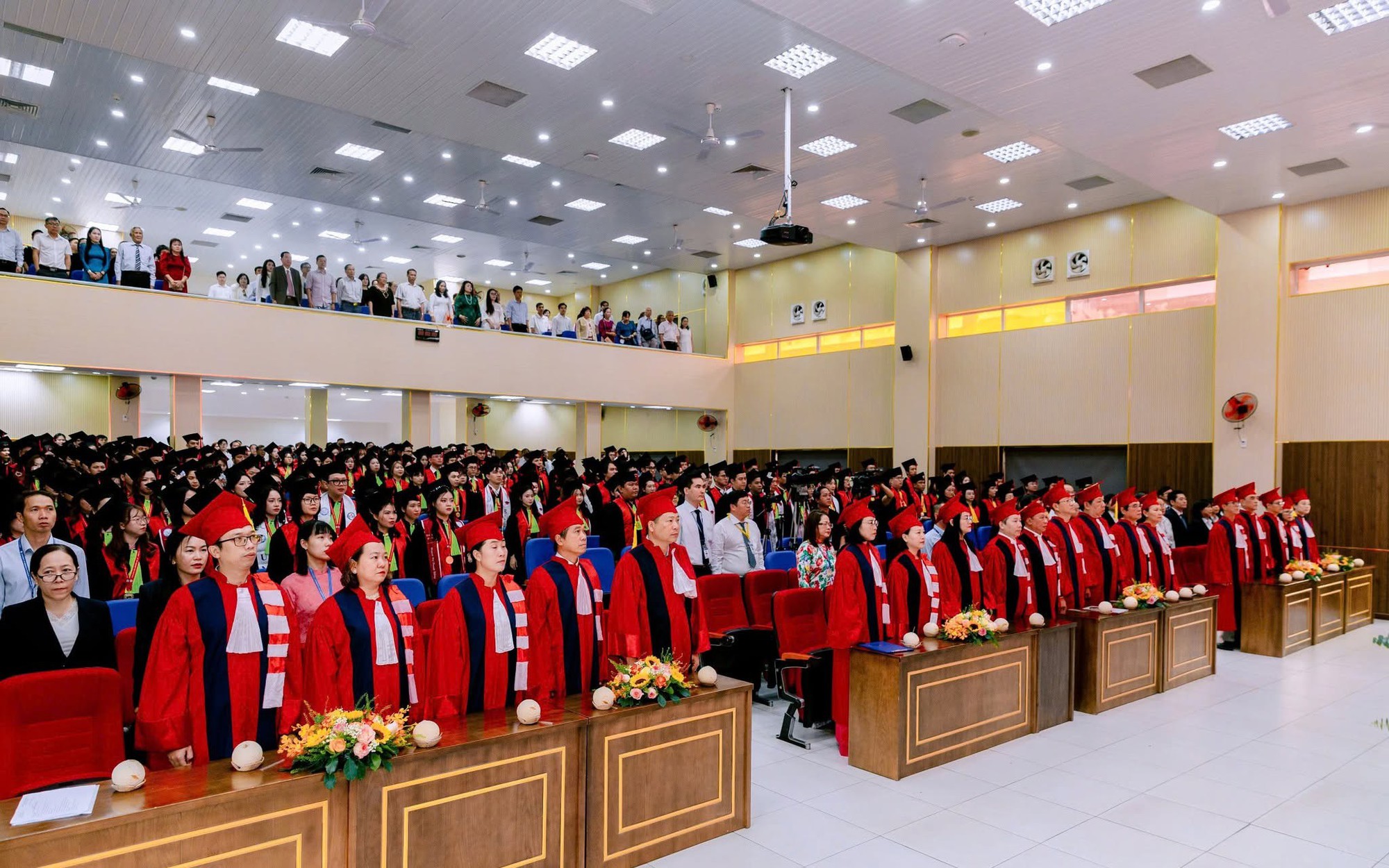 Nhiều đề xuất mới về đào tạo bác sĩ nội trú, bác sĩ chuyên khoa - Ảnh 3.