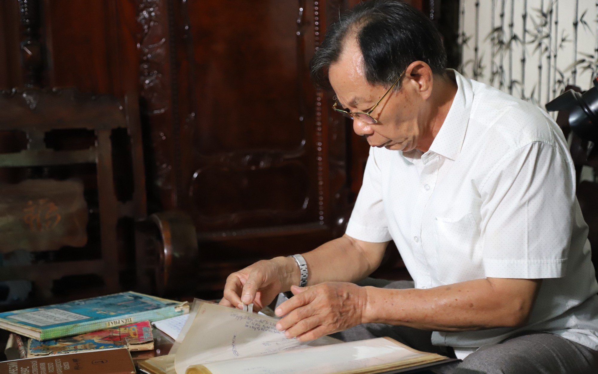 Hành Trình Tìm Kiếm Hài Cốt Liệt Sĩ Của Một Cựu Chiến Binh 77 Tuổi