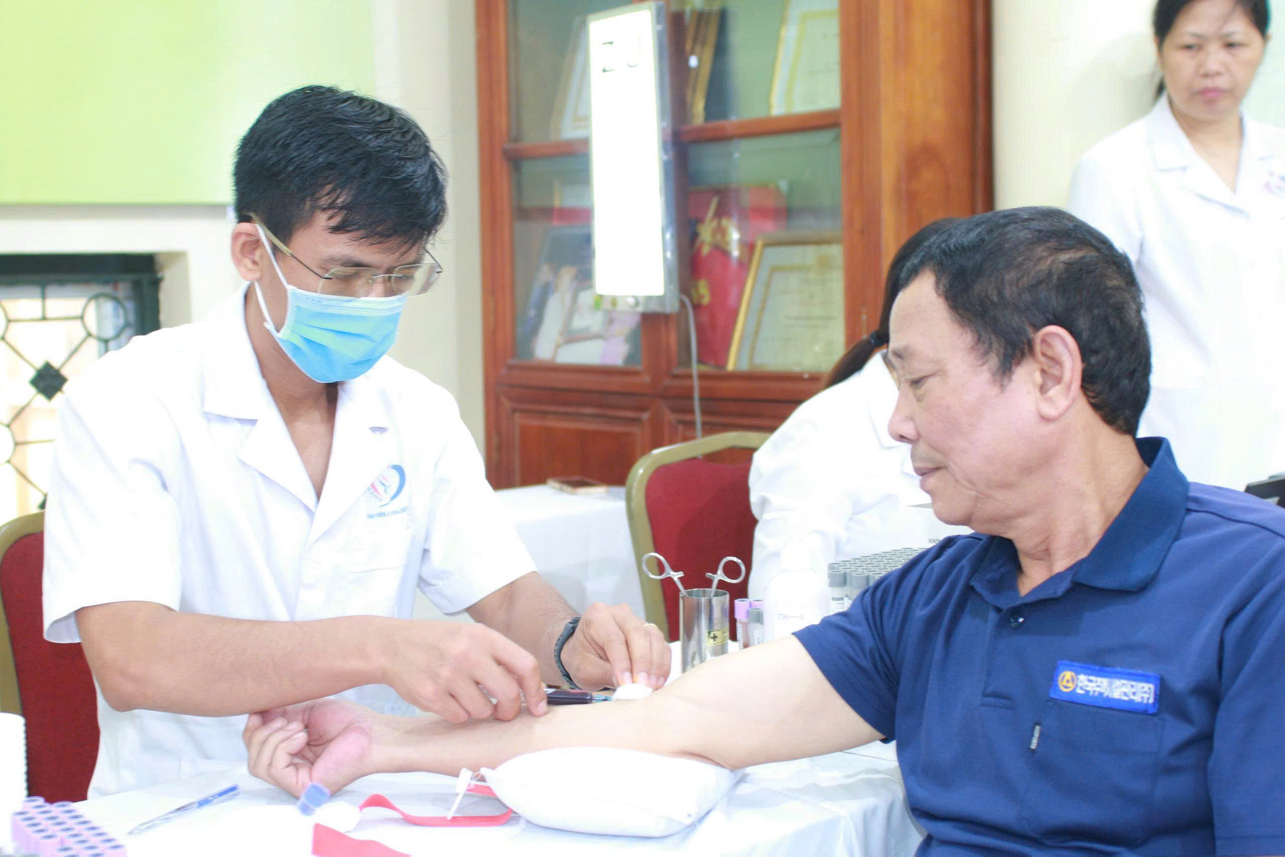Đối tượng nào được Bộ Y tế đề xuất BHYT chi trả khám sức khỏe định kỳ?- Ảnh 3.