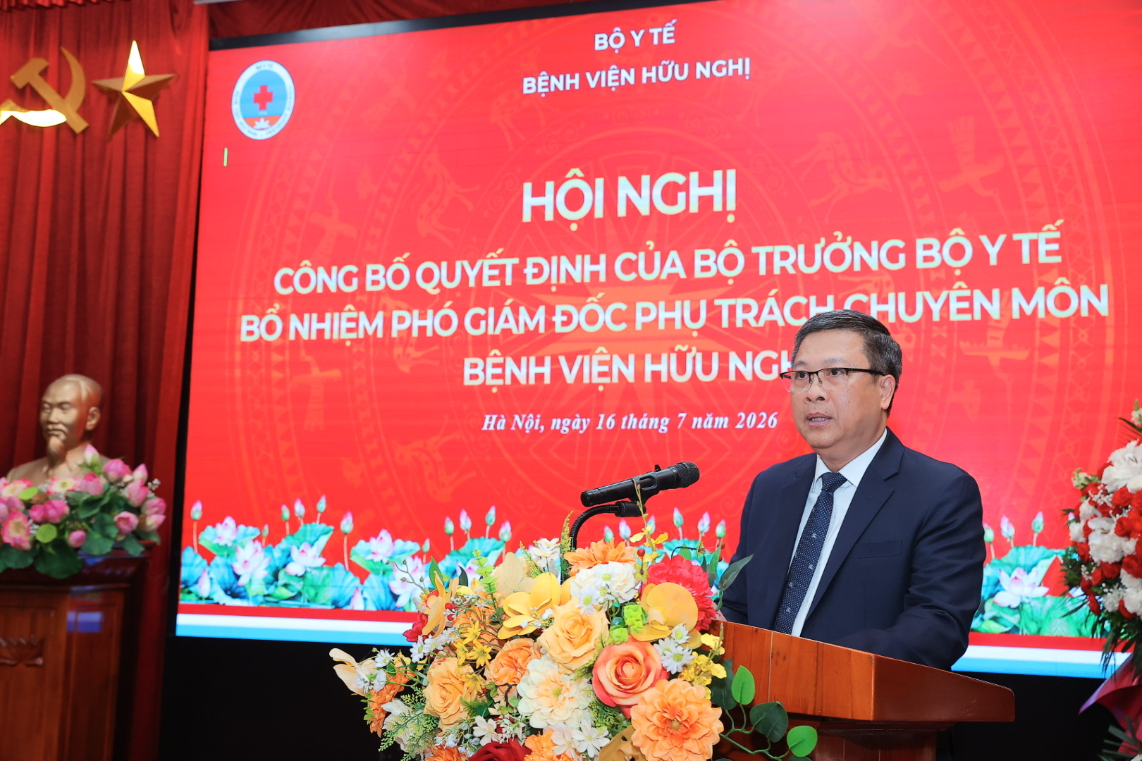 Thứ trưởng Trần Văn Thuấn trao quyết định bổ nhiệm Phó Giám đốc Bệnh viện Hữu Nghị - Ảnh 5.