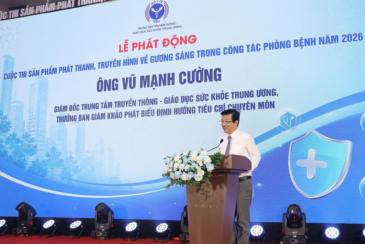 Thứ trưởng Nguyễn Thị Liên Hương xúc động phát động Cuộc thi tôn vinh những người thầm lặng giữ 'lá chắn' sức khỏe cộng đồng- Ảnh 5.
