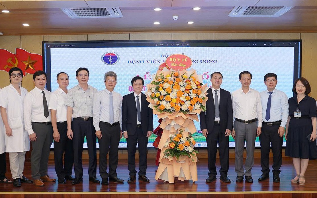 Bộ Y tế điều động, bổ nhiệm Phó Giám đốc phụ trách chuyên môn Bệnh viện Chỉnh hình và Phục hồi chức năng Hà Nội - Ảnh 6.
