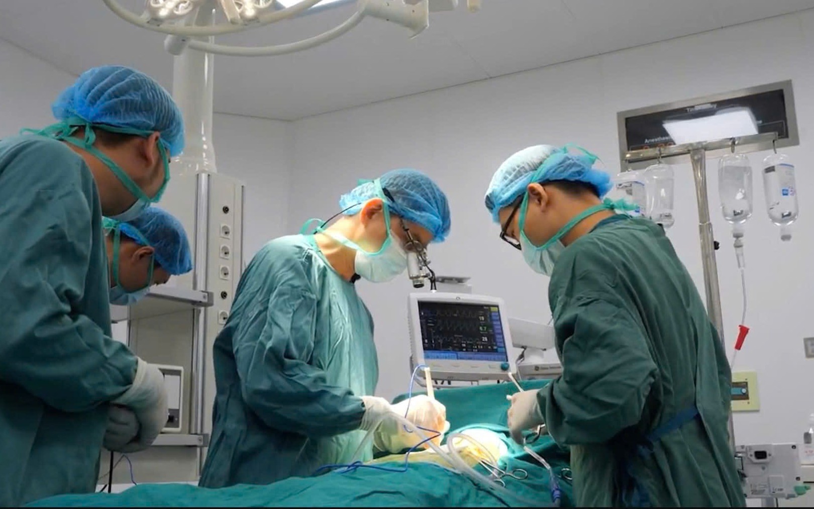 Sức khỏe 8 nạn nhân ngộ độc khí tại trang trại lợn ở Thanh Hóa hiện ra sao?- Ảnh 3.
