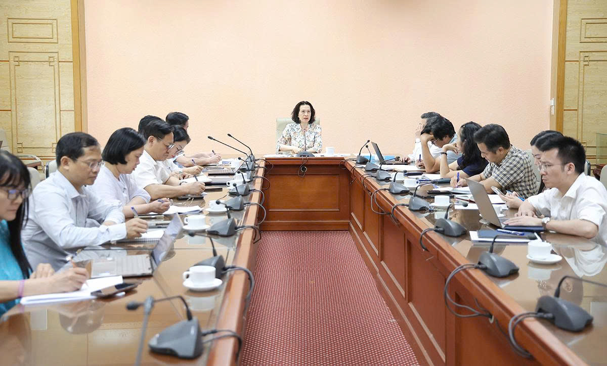 Thứ trưởng Nguyễn Thị Liên Hương: Các Viện y tế dự phòng phải cụ thể hóa Nghị quyết 72, Nghị quyết 57 bằng sản phẩm và lộ trình thực hiện- Ảnh 7.