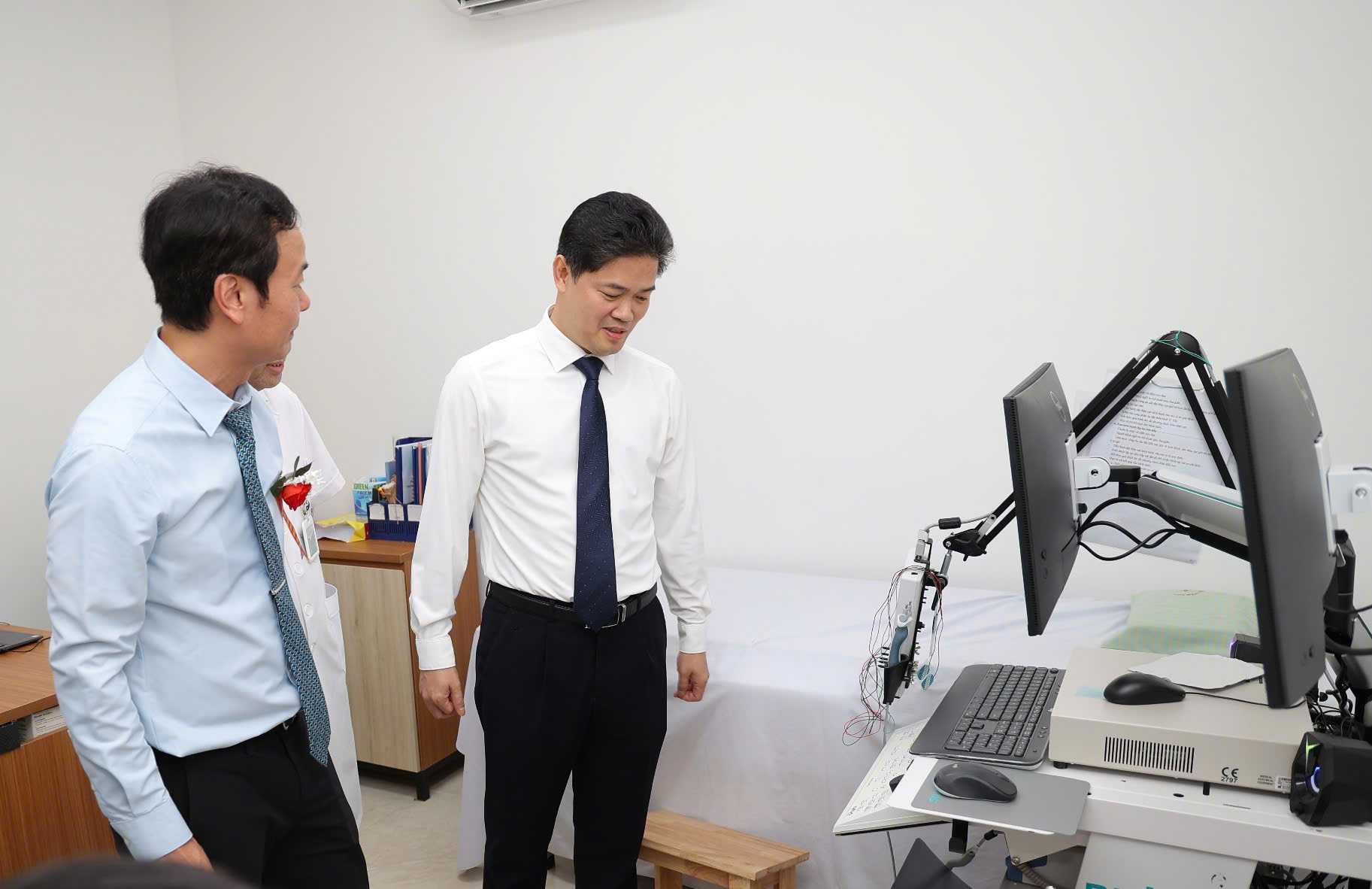 Bệnh viện Châm cứu Trung ương khánh thành Nhà khám chữa bệnh hiện đại nâng cao chất lượng điều trị - Ảnh 6.