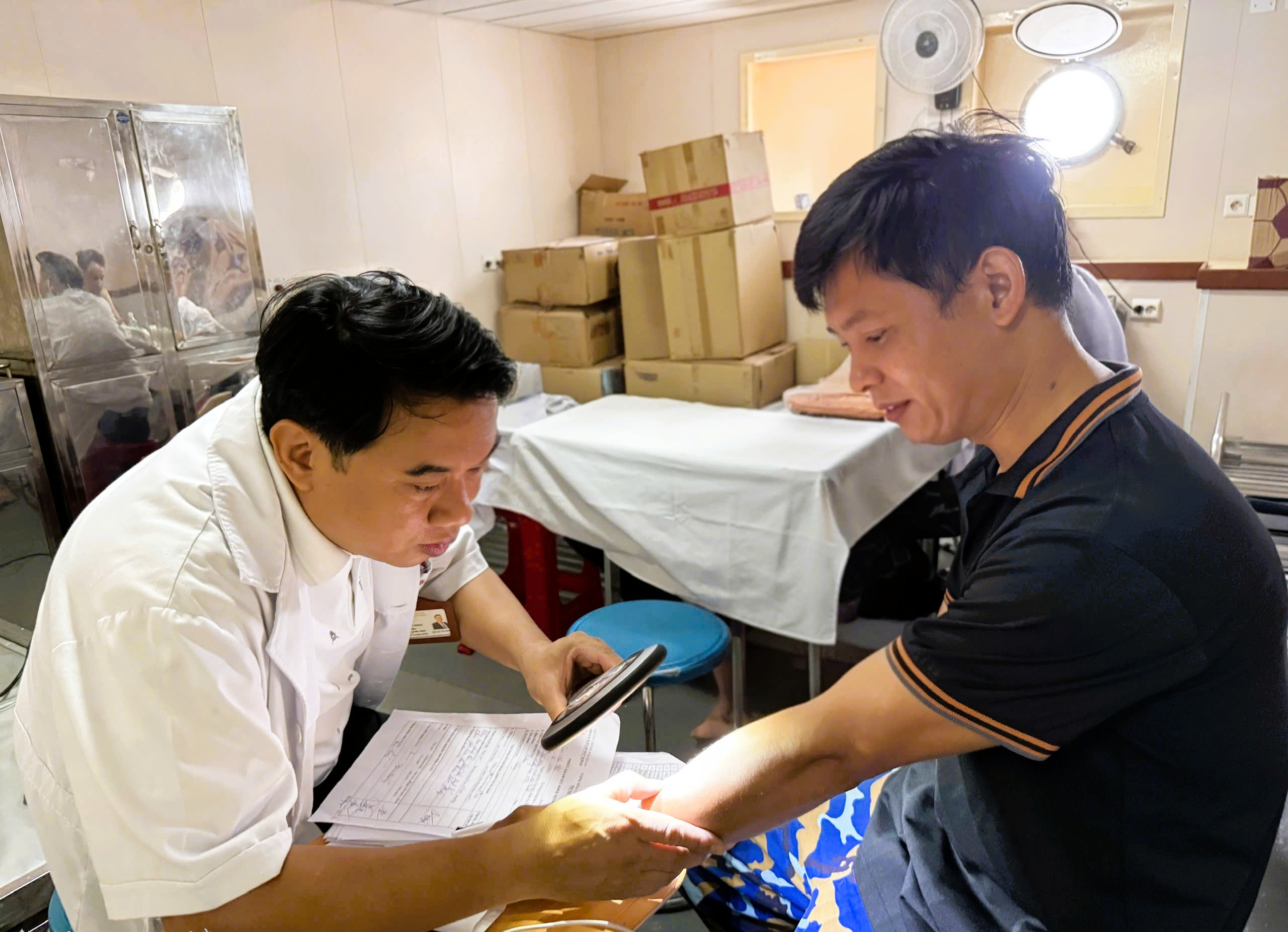 Công tác Y tế Trường Sa 2026: Chuyến hành trình đầy ý nghĩa nơi đầu sóng - Ảnh 20.