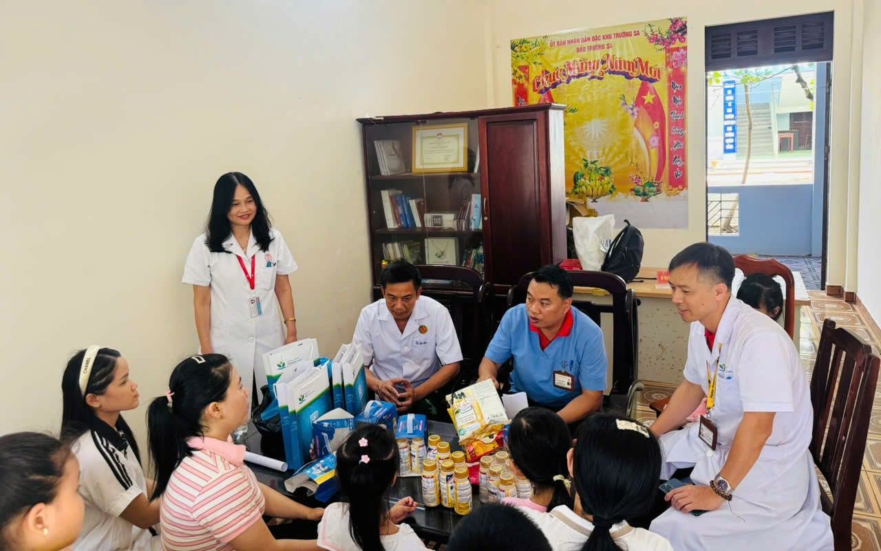 Gallery - Công tác Y tế Trường Sa 2026: Chuyến hành trình đầy ý nghĩa nơi đầu sóng - image 14
