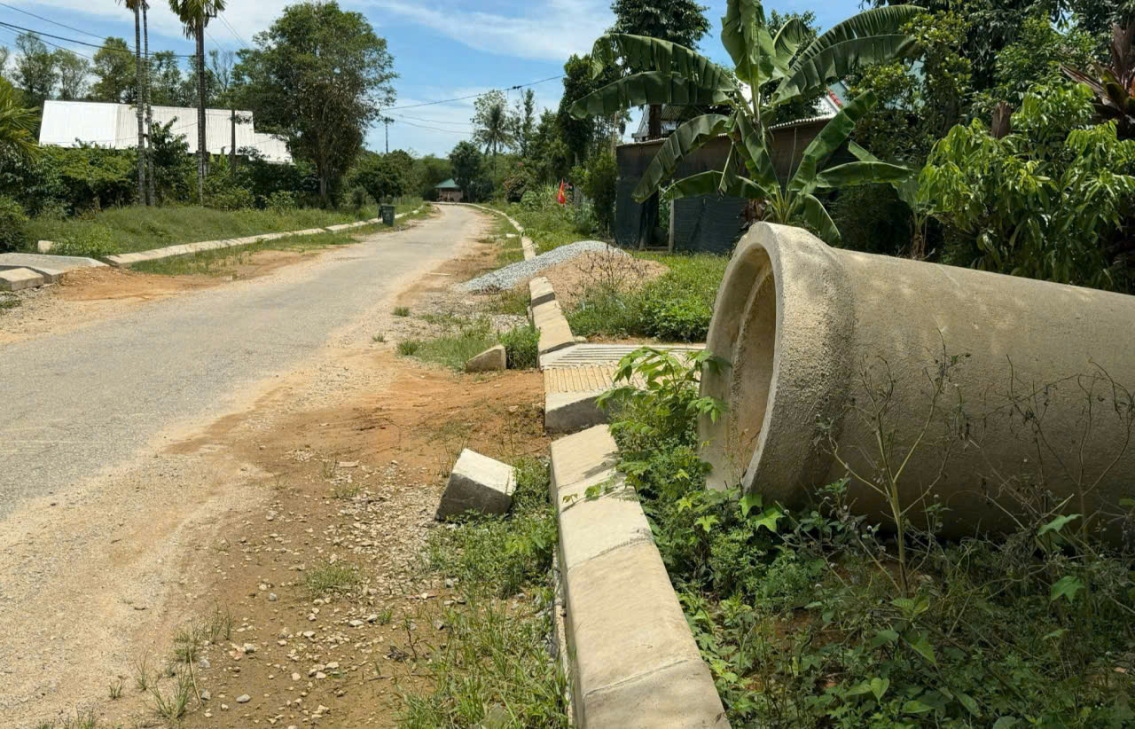 Dự án khu bảo tồn làng văn hóa truyền thống ở Huế chậm về đích vì cột điện 'án ngữ'- Ảnh 3.