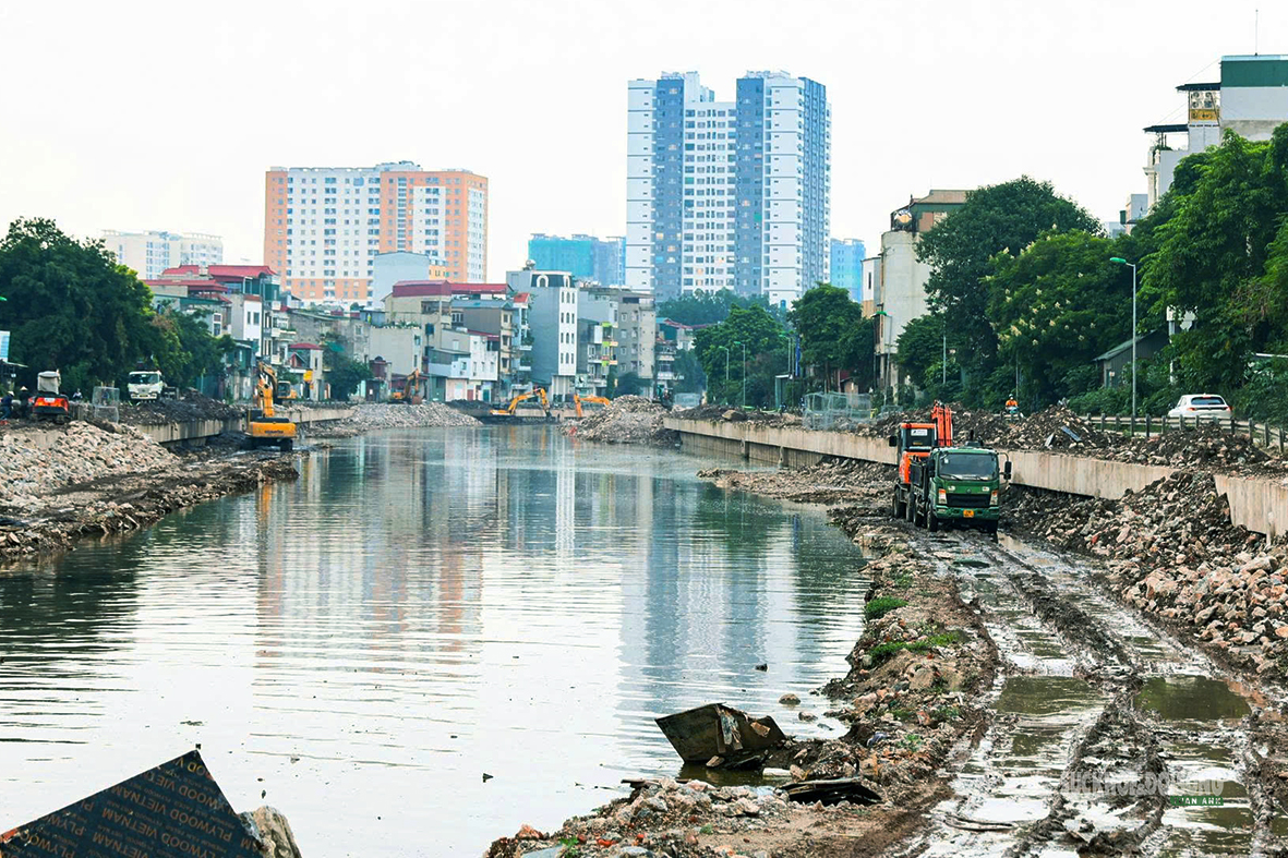Hạ lưu sông Kim Ngưu đổi diện mạo sau hơn nửa năm cải tạo tại Hà Nội - Ảnh 3.