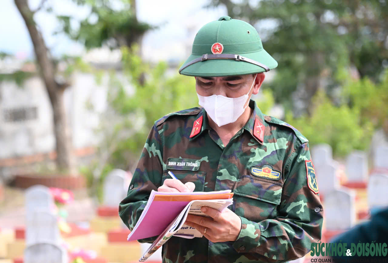 Hành trình 500 ngày đêm tìm lại tên cho liệt sĩ: Kỳ 2 - Mở từng phần mộ tìm lại tên bằng AND- Ảnh 4.