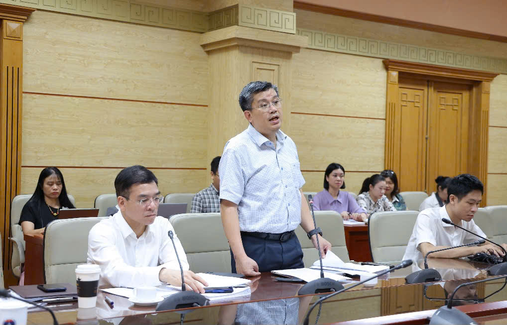 Đề xuất luật hóa quy định cấm thuốc lá điện tử, nung nóng và cấm trưng bày thuốc lá tại điểm bán- Ảnh 3.