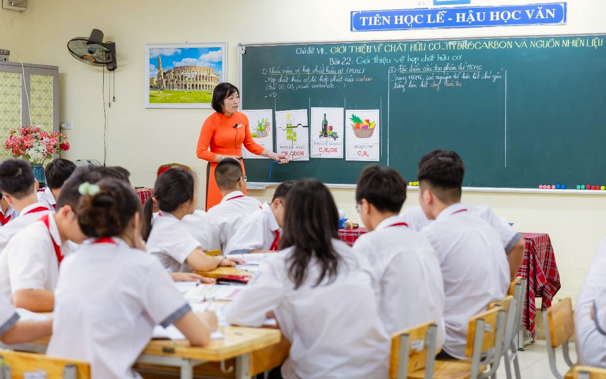 Thách Thức Và Giải Pháp Trong Việc Tinh Gọn Hệ Thống Trường Học