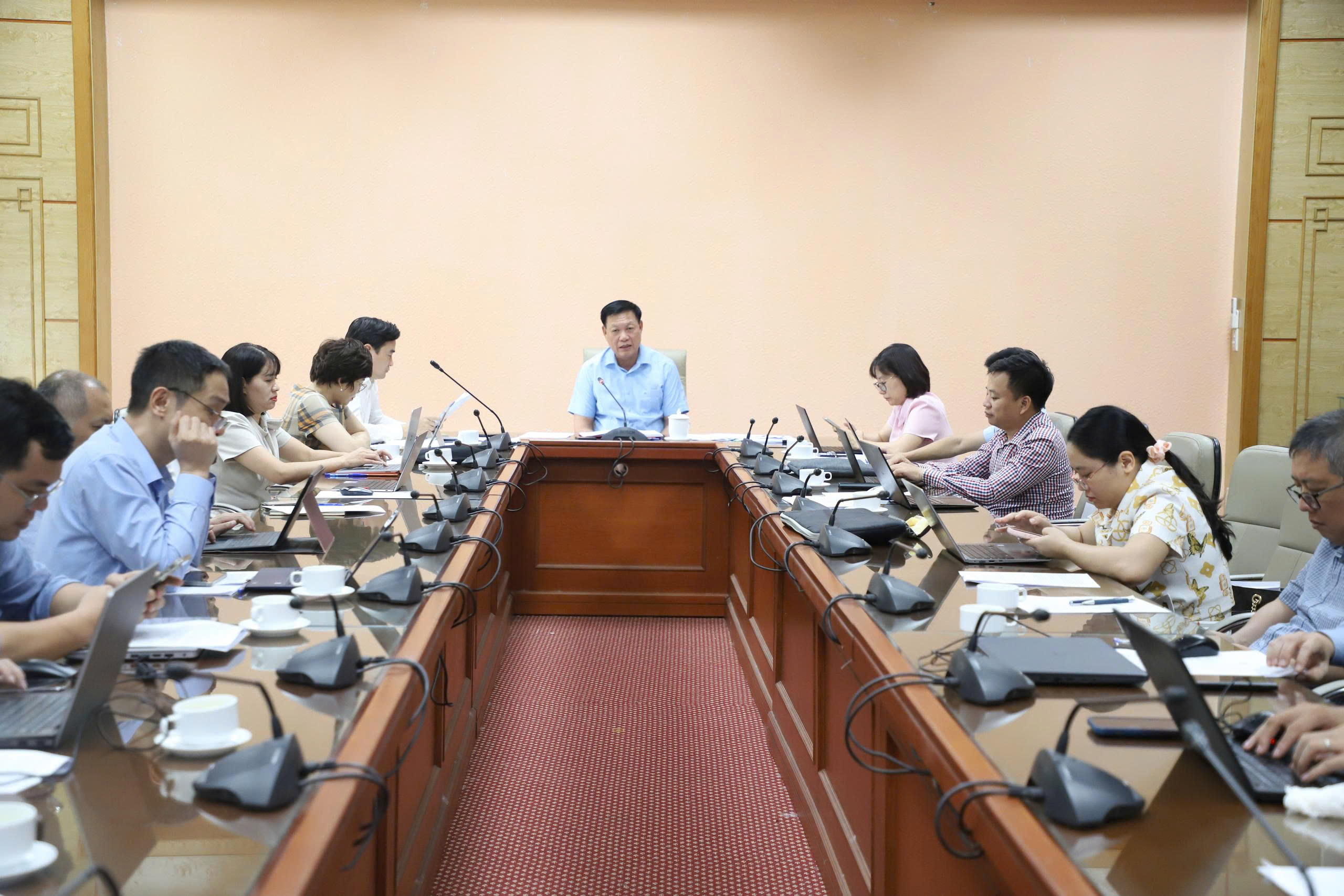 Hoàn thiện Luật An toàn thực phẩm (sửa đổi): Đẩy mạnh phân cấp, chuyển đổi số, cắt giảm thủ tục hành chính- Ảnh 9.