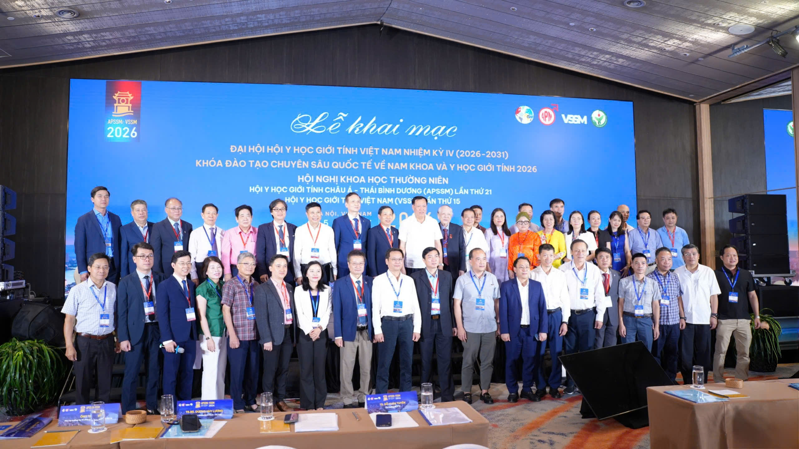 Thứ trưởng Đỗ Xuân Tuyên: Y học Giới tính góp phần nâng cao chất lượng dân số và thích ứng già hóa dân số- Ảnh 5.