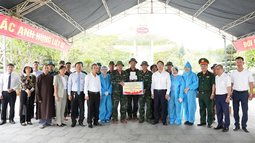 'Chiến dịch 500 ngày đêm' ở Huế: Hành trình xác định danh tính từ những phần mộ chưa biết tên - Ảnh 13.