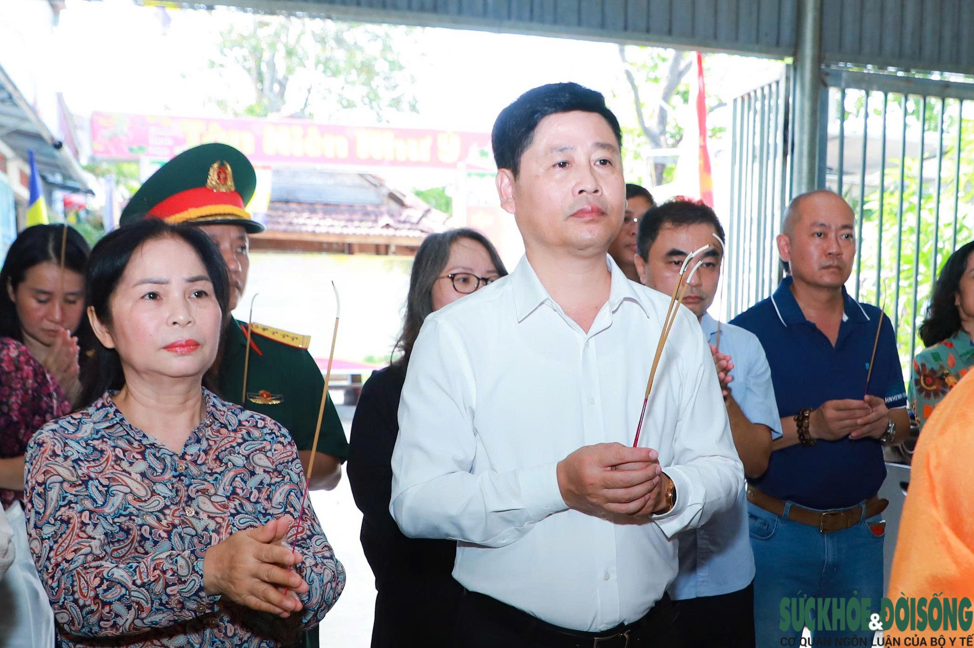 Dâng hương tưởng niệm 555 nhà báo liệt sĩ tại ngôi chùa duy nhất ở Việt Nam - Ảnh 3.