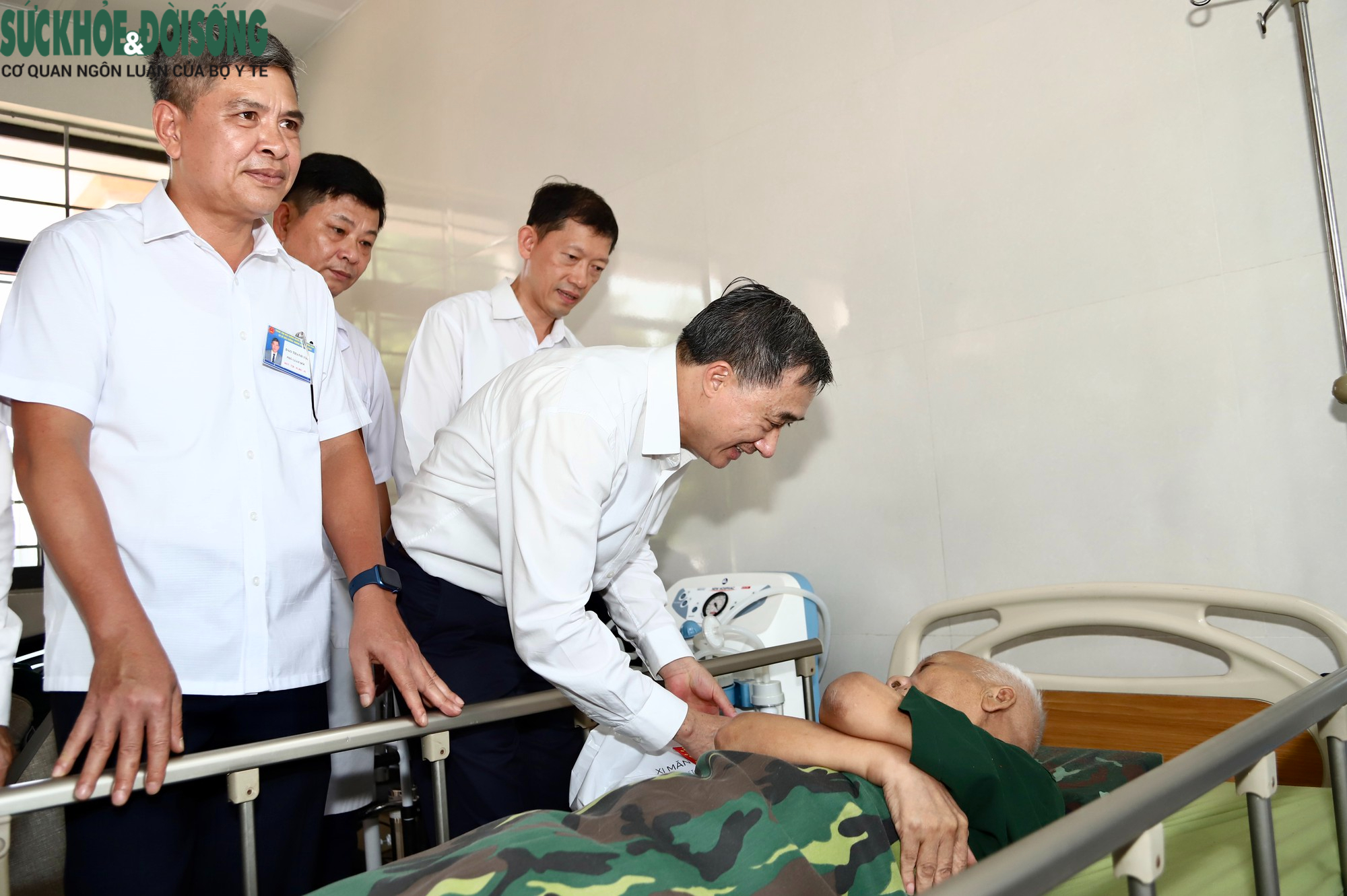 Nụ cười người thương binh trong ngày nhận chiếc chân giả mới - Ảnh 10.