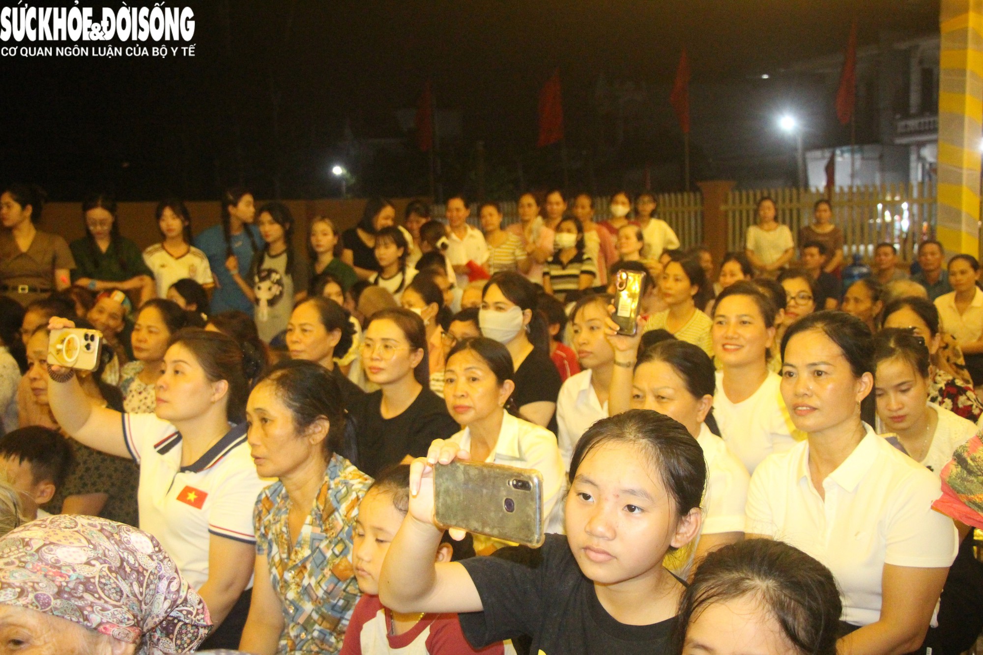 Xúc động đêm tri ân liệt sĩ tại Hải Phòng: Mong các anh sớm trở về đoàn tụ với gia đình, làng xóm- Ảnh 7.