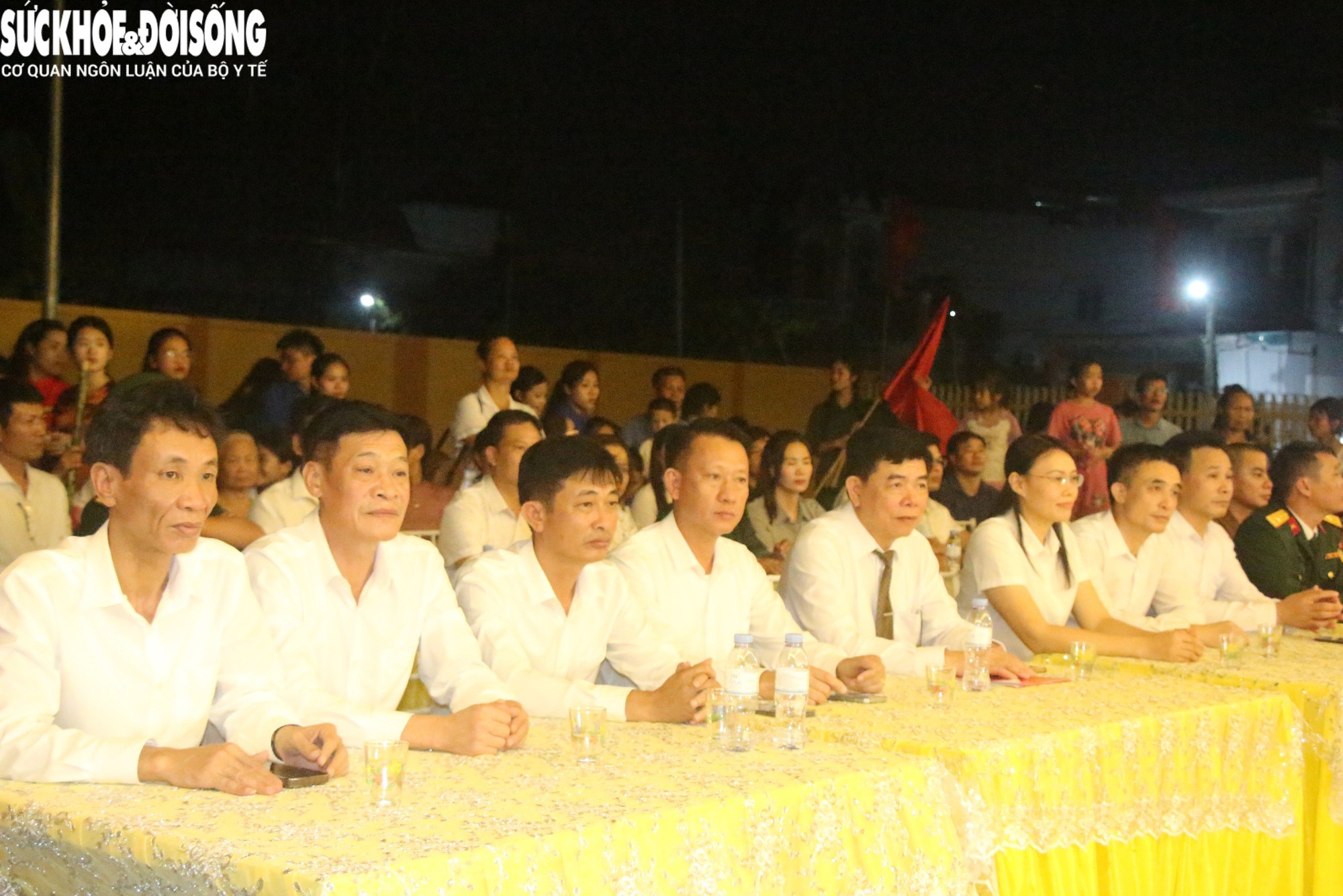 Xúc động đêm tri ân liệt sĩ tại Hải Phòng: Mong các anh sớm trở về đoàn tụ với gia đình, làng xóm- Ảnh 6.